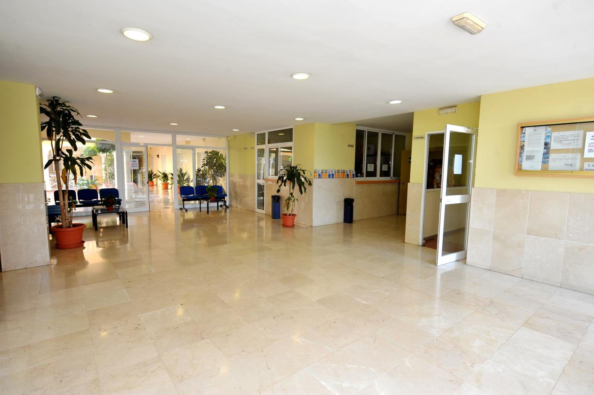 Micampus Malaga Student Residence Exterior photo